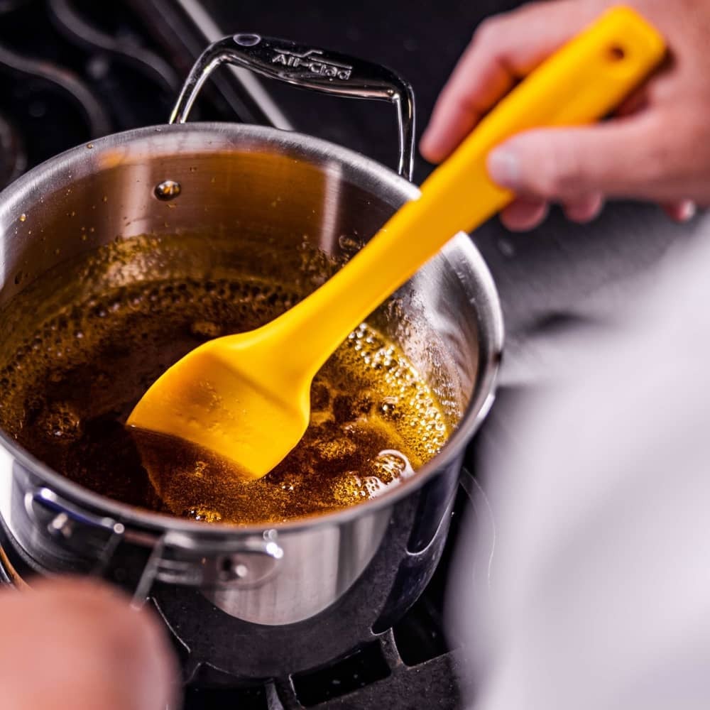 Spoon-hi-temp-silicone-spoonula-g01.jpg