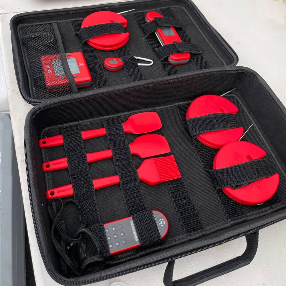 TX-1017X-C2-extra-large-zippered-storage-case-g06.jpg